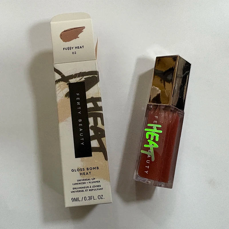 Lip Gloss Brillante – Volume Istantaneo e Idratazione Lussuosa