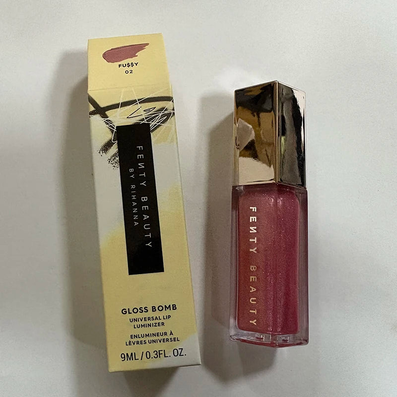 Lip Gloss Brillante – Volume Istantaneo e Idratazione Lussuosa
