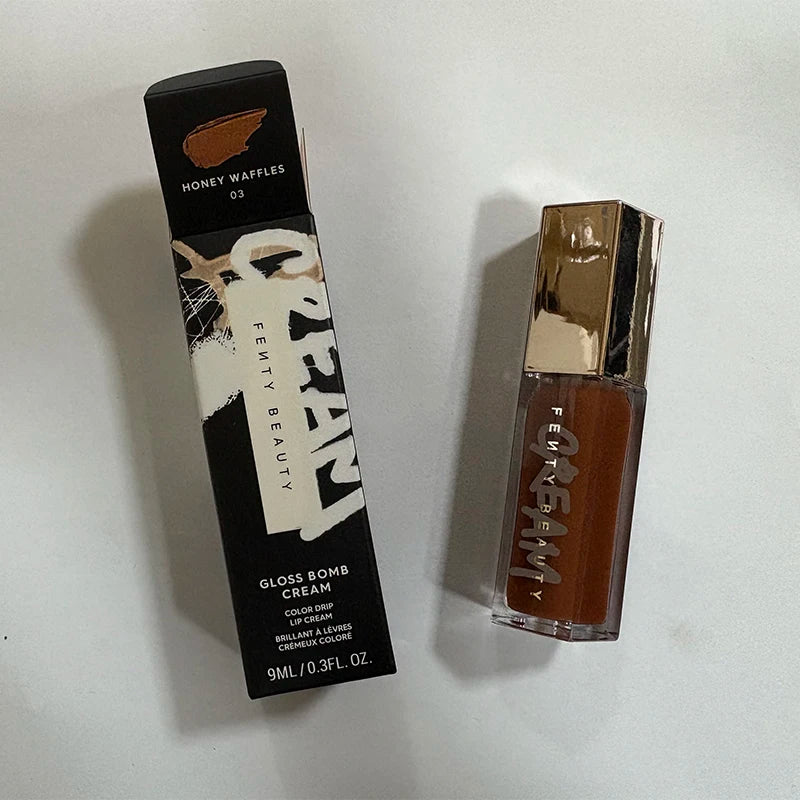 Lip Gloss Brillante – Volume Istantaneo e Idratazione Lussuosa