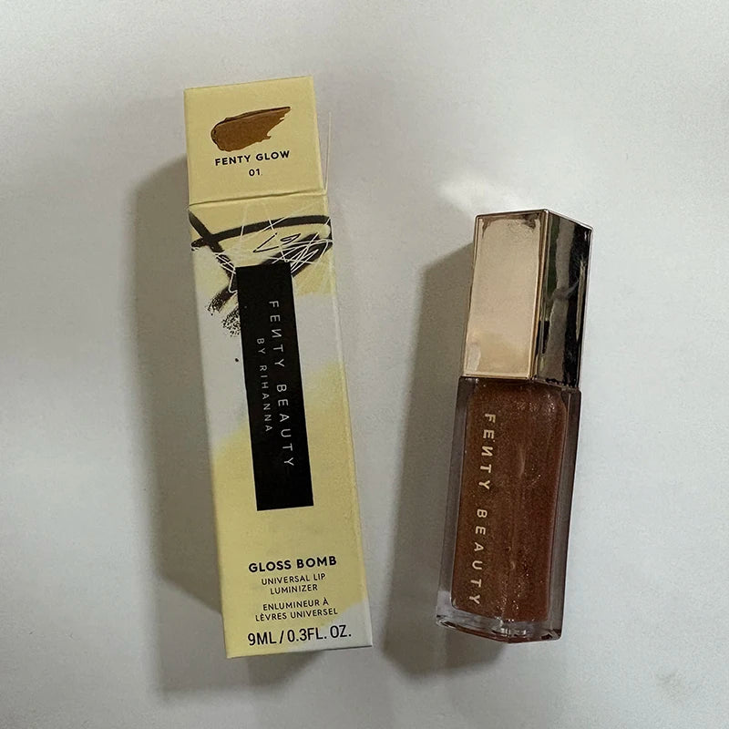 Lip Gloss Brillante – Volume Istantaneo e Idratazione Lussuosa